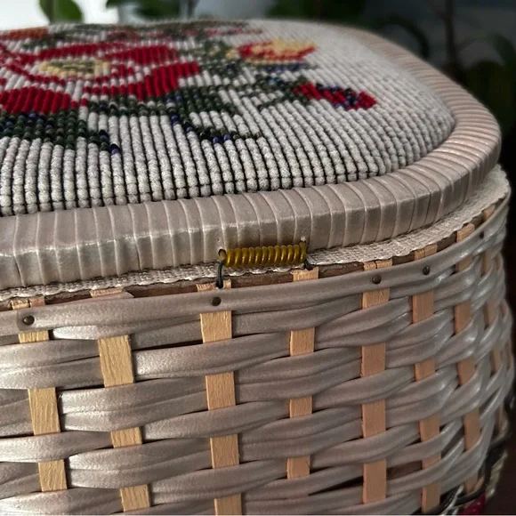 Eaton’s Vintage Woven Sewing Basket with Floral Embroidery and Satin Interior - Picture 7 of 16